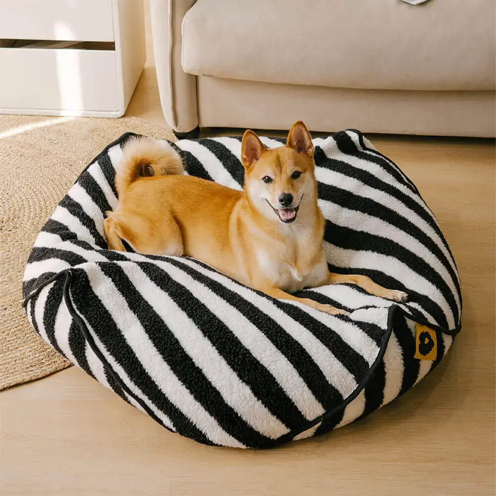 Striped Polygonal Dog Bed